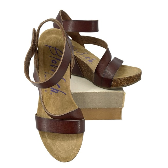 Blowfish Brown Wedges - Picture 1 of 14